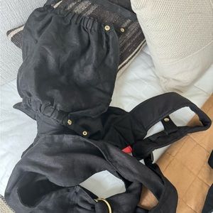 Sakura bloom black linen carrier